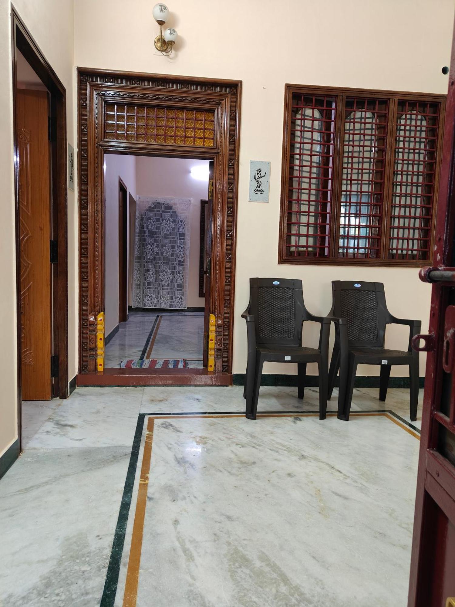 Guru Krupa Home Stay Tiruvannāmalai エクステリア 写真