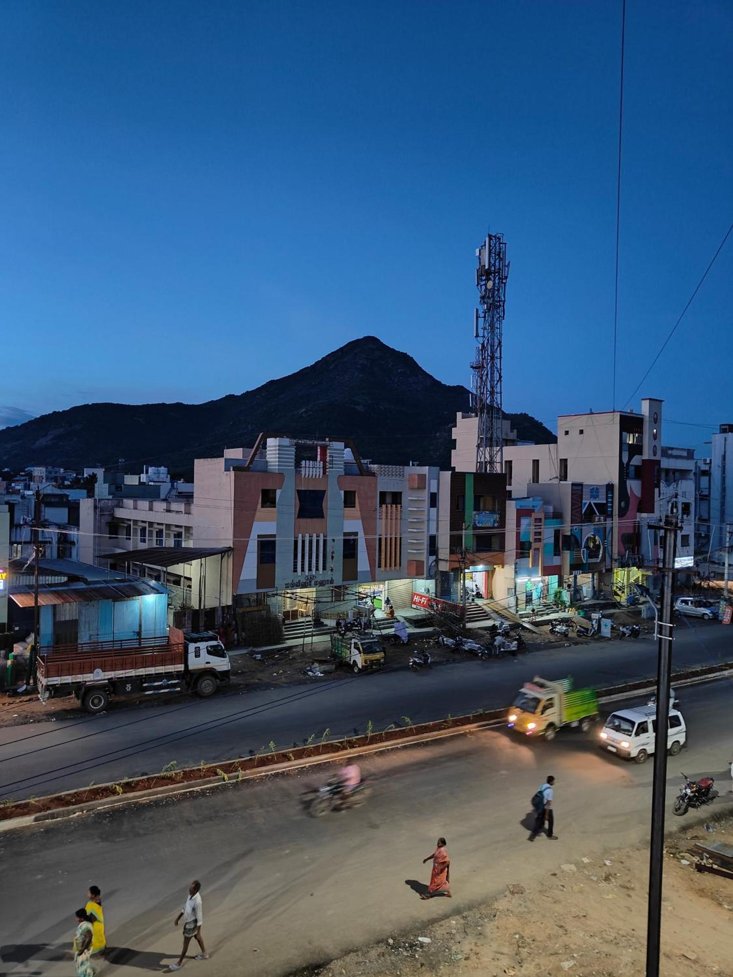Guru Krupa Home Stay Tiruvannāmalai エクステリア 写真